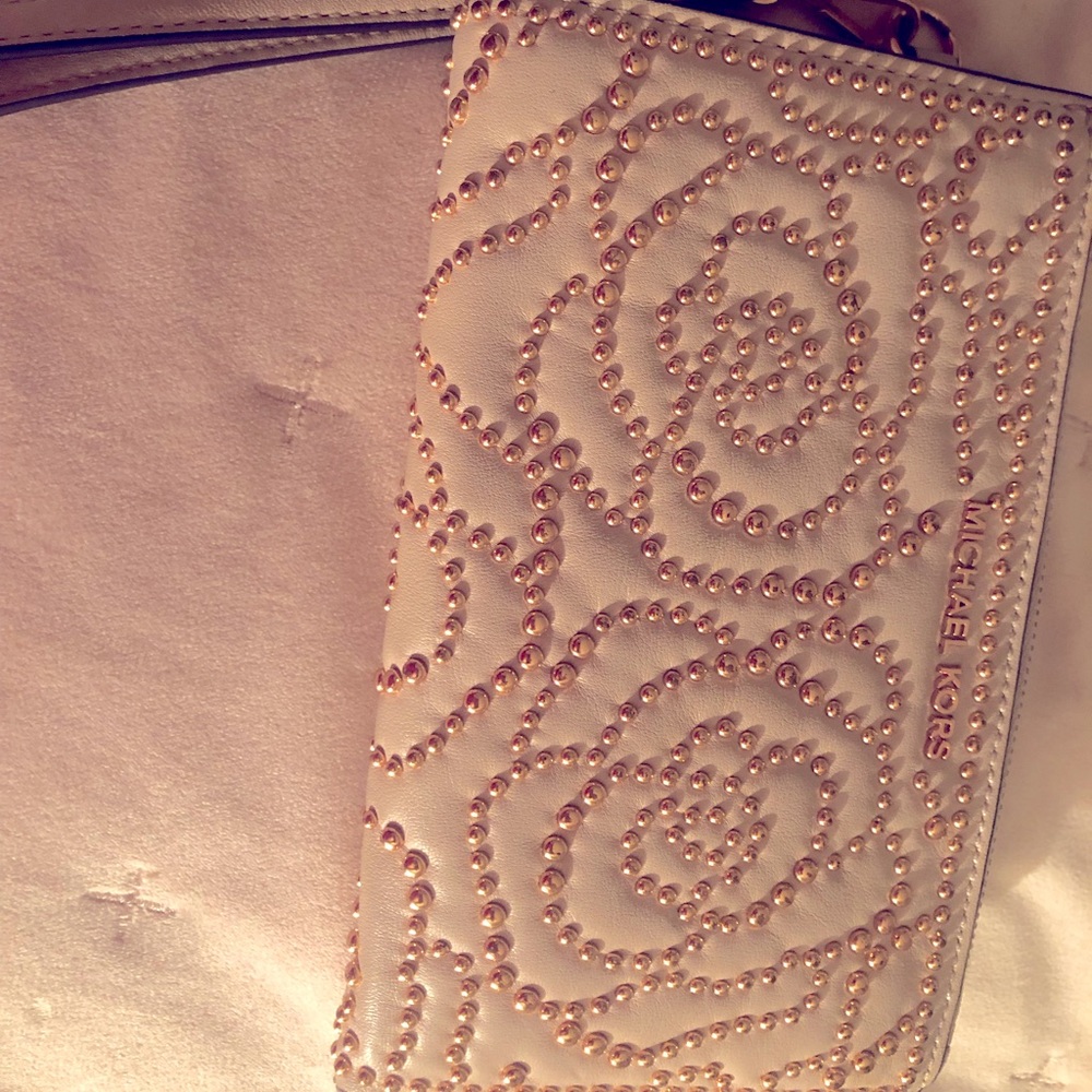 Large Michael Kors wallet with wrist strap